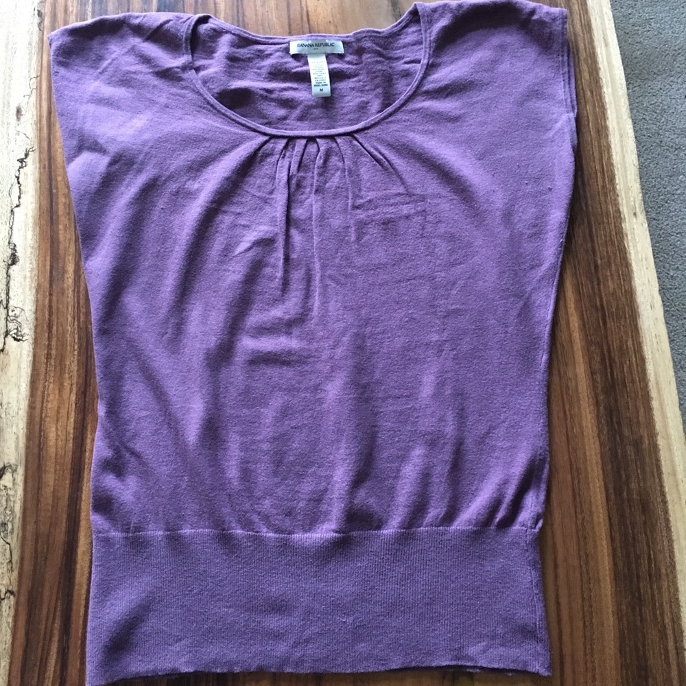 Short sleeve top